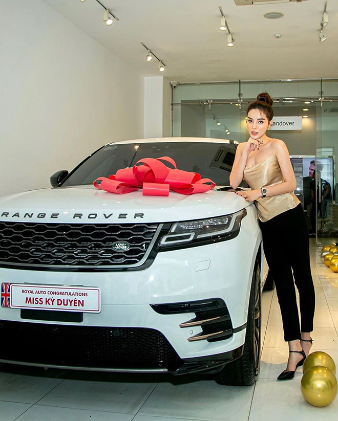 Hoa hậu Kỳ Duyên tậu Range Rover Velar giá 5,4 tỷ đồng - 1
