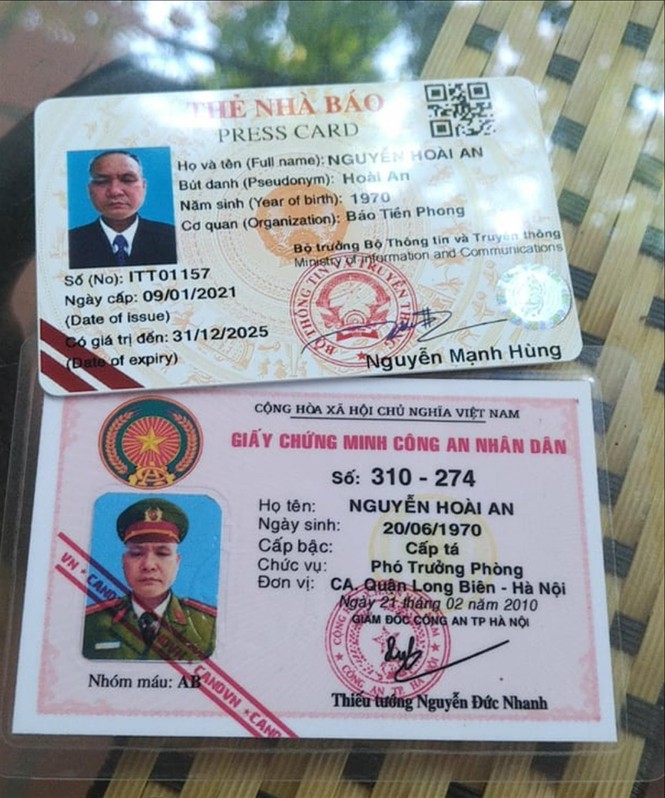 Thâm nhập đường dây làm giả thẻ nhà báo, công an - 2
