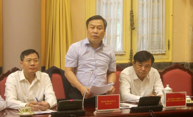 Tin tức 24h qua: CSGT dùng còng số 8 cứu nam thanh niên - 4