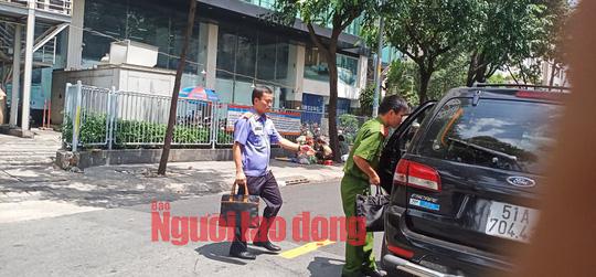 Khám xét nhà ông Trần Trọng Tuấn và ông Trần Vĩnh Tuyến - 2