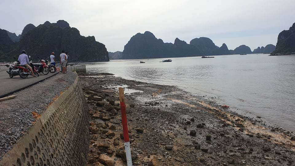 Ô tô lao xuống biển 4 người chết: Thi công đường không có cảnh báo - 2