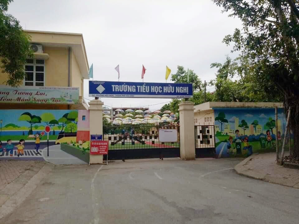 Vụ phụ huynh đánh học sinh lớp 1 dã man: Phòng Giáo dục & Đào tạo nói gì? - 2