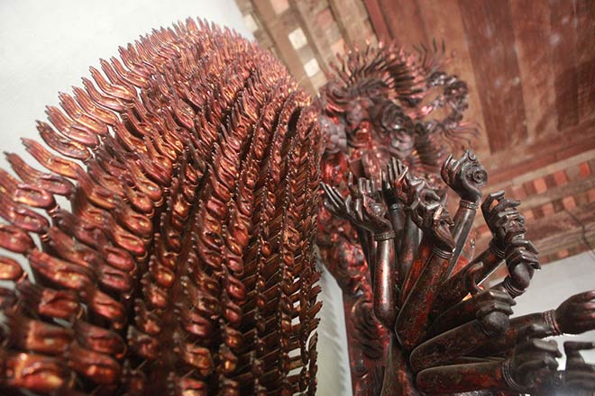 Lắp "mắt thần" theo dõi ngày đêm bảo vật nhiều tay nhất Việt Nam - 6