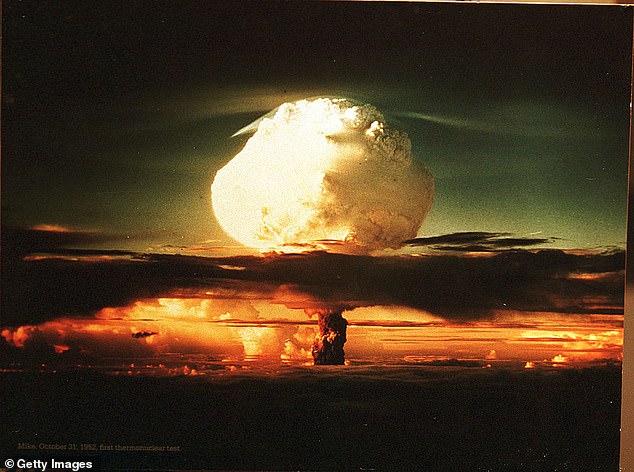 Vụ thử bom hạt nhân khủng khiếp khiến thế giới thay đổi mãi mãi - 1