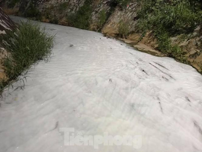 Tin tức 24h qua: Phá dỡ một phần công trình Panorama trên đèo Mã Pí Lèng - 3