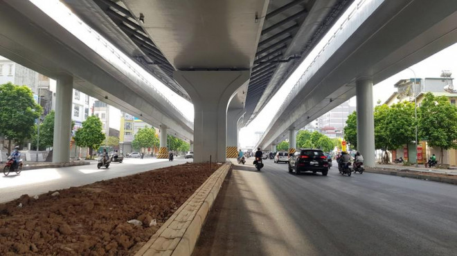 Ngỡ ngàng đường vành đai 2 trên cao trước ngày thông xe - 13