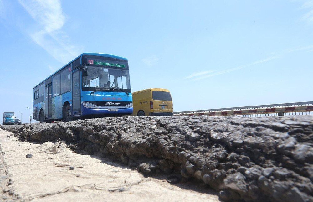 Đóng cầu Thăng Long để sửa chữa, người dân đi lại như thế nào? - 2