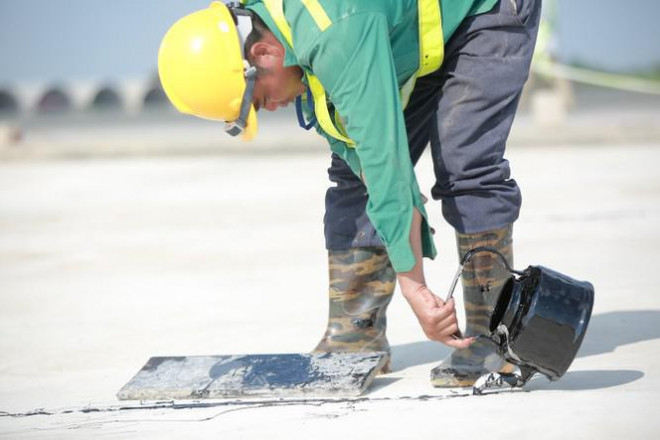 Đại công trường hơn 2000 tỷ cải tạo đường băng sân bay Quốc tế Nội Bài - 4