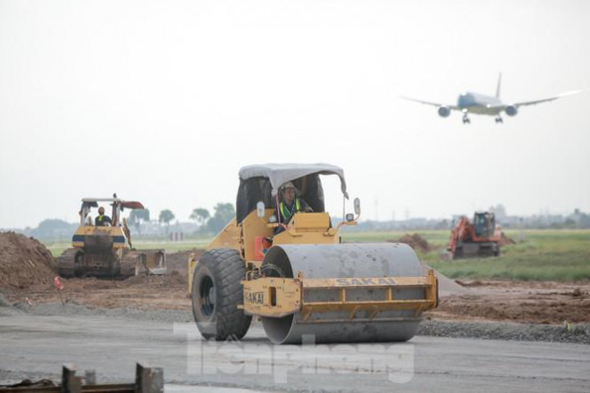 Đại công trường hơn 2000 tỷ cải tạo đường băng sân bay Quốc tế Nội Bài - 8