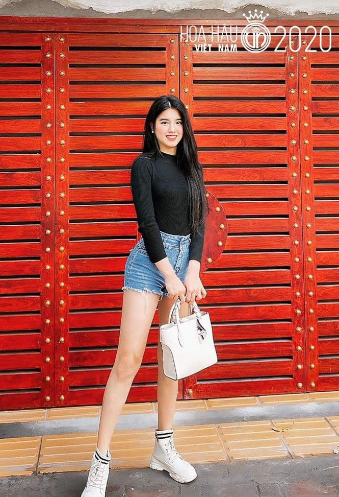 Nữ sinh Tuyên Quang thi hoa hậu, gây mê vì đôi chân dài thẳng tắp - 3