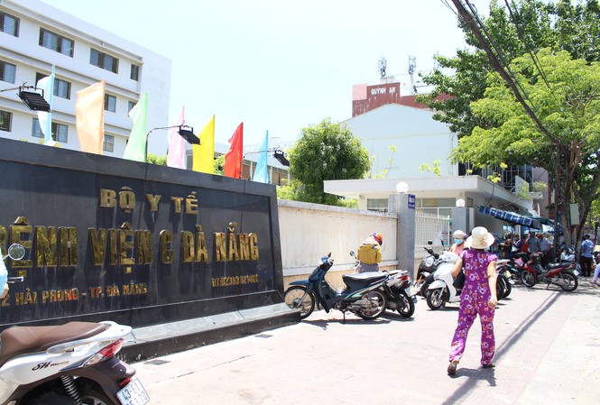 Ca nghi nhiễm COVID-19 ở Đà Nẵng đang phải thở máy - 1