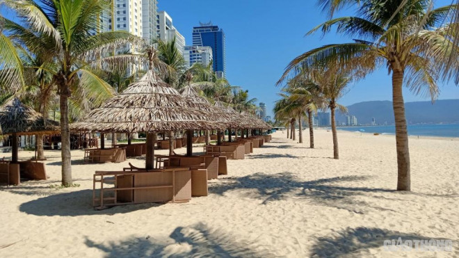 Cận cảnh nhịp sống Đà Nẵng ngày đầu cách ly phòng dịch Covid-19 - 10