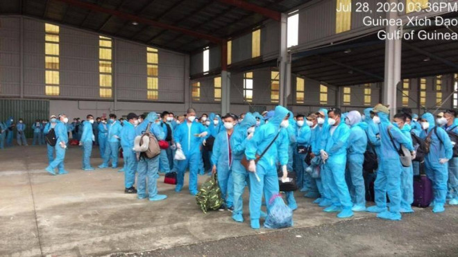 Quy trình đặc biệt đón 140 khách dương tính Covid-19 từ Guinea Xích đạo - 2