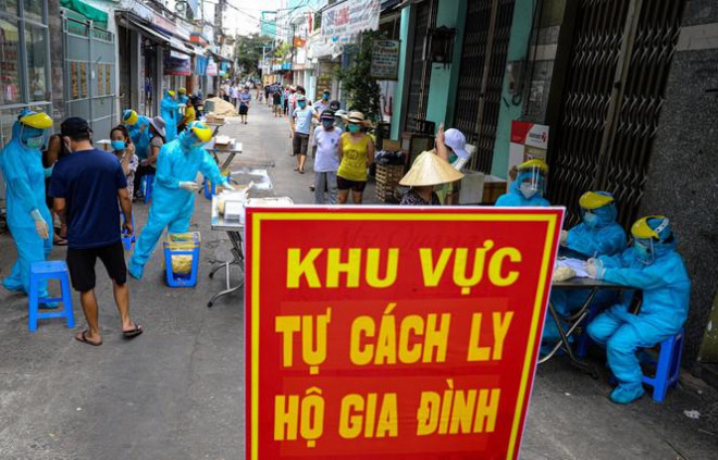 Những 'chiến binh' CDC Đà Nẵng quay cuồng truy vết virus chết người - 13