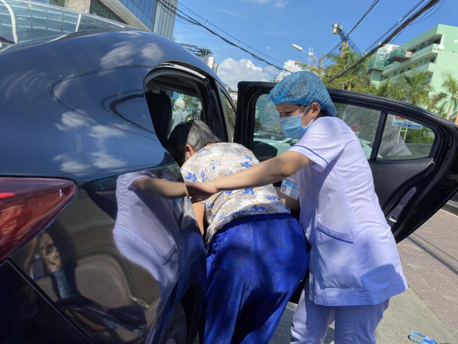 Xúc động tâm thư của Giám đốc Bệnh viện C Đà Nẵng khi được dỡ lệnh phong tỏa - 5