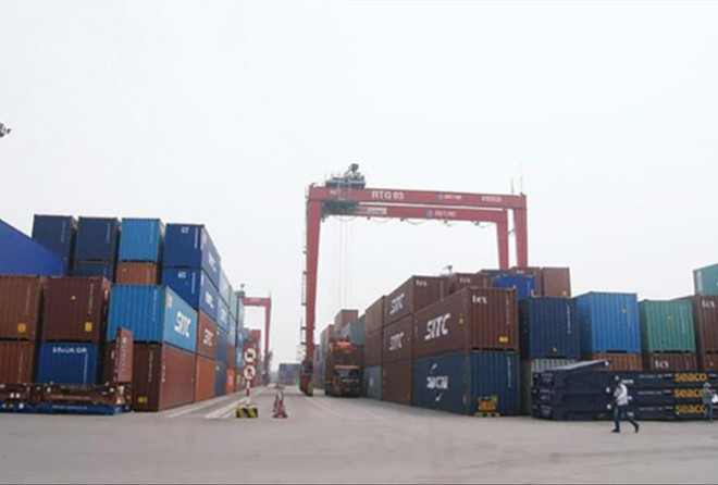 Mỗi năm các cảng biển Việt Nam thất thu 1 tỷ USD phí bốc dỡ container - 1