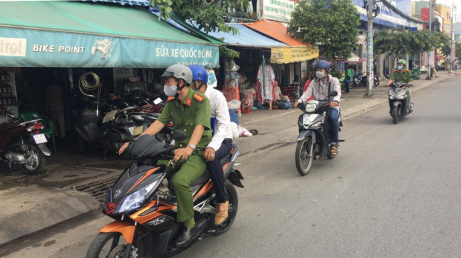 Clip: Phát hiện và xử nghiêm nhiều người không đeo khẩu trang ở quận Bình Tân - 2