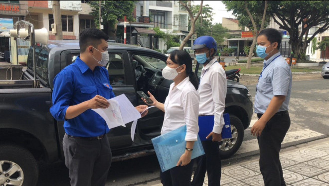 Clip: Phát hiện và xử nghiêm nhiều người không đeo khẩu trang ở quận Bình Tân - 3