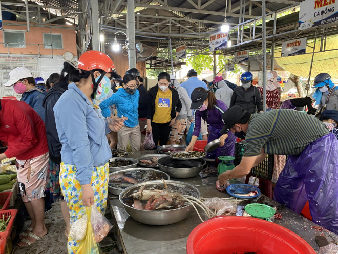 Đà Nẵng: Qui định đi chợ ngày chẵn, lẻ là cần thiết để chống dịch Covid-19 - 1