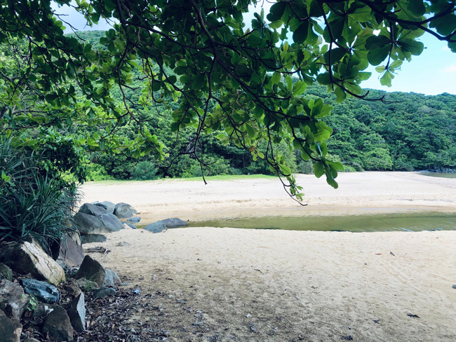 Bật mí về bãi biển Bí Mật, điểm checkin siêu chất, siêu ảo ở Côn Đảo không phải ai cũng biết - 14