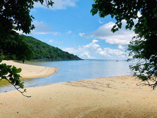 Bật mí về bãi biển Bí Mật, điểm checkin siêu chất, siêu ảo ở Côn Đảo không phải ai cũng biết - 2