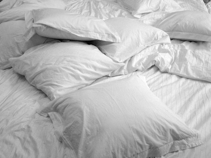 11 cái nhất của khách sạn xa hoa nhất thế giới với sân tennis lơ lửng trên không - 8