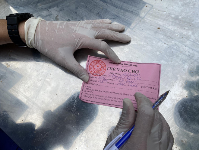 Chùm ảnh: Ngày đầu Đà Nẵng thực hiện đi chợ bằng phiếu ngày chẵn lẻ - 10