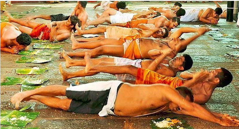 Những lễ hội, nghi lễ kỳ lạ ở Ấn Độ khiến du khách sốc nặng - 6
