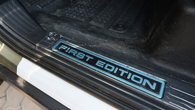 Land Rover Defender thế hệ mới chính thức cập cảng, chưa ra mắt đã cháy hàng tại Việt Nam - 8