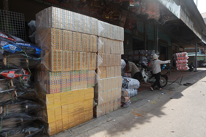 “Vàng thỏi” ế ẩm, chất đầy kho vì dịch COVID-19 - 12
