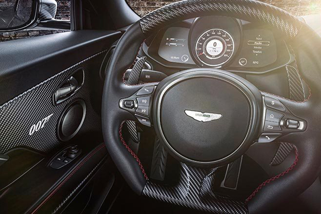 Aston Martin giới thiệu bộ đôi Vantage và DBS Superleggera 007 Edition - 12