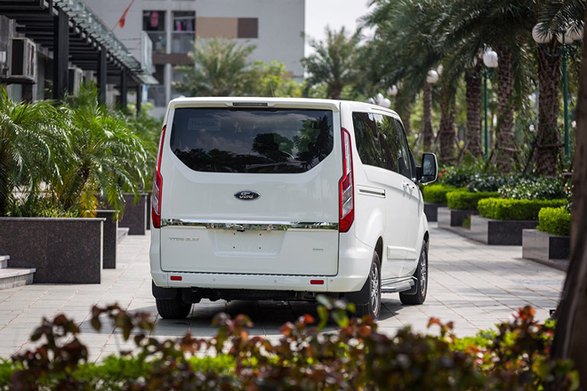 Giá lăn bánh xe MPV Ford Tourneo mới nhất tháng 8/2020 - 12