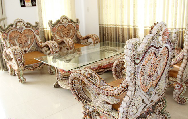 Những bộ bàn ghế "siêu khủng" đại gia Việt xem như "báu vật", cất kho 30 năm không bán - 7