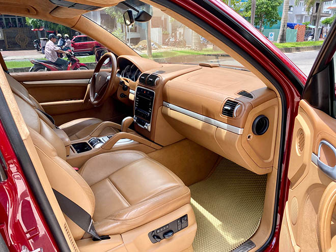 Porsche Cayenne GTS 10 năm tuổi, rao bán giá như SUV hạng trung - 7