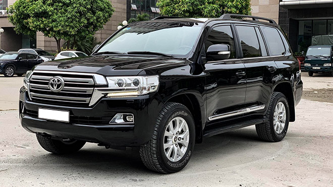 Xe SUV cỡ lớn Toyota Land Cruiser đời 2015, chạy chán bán vẫn lời - 1