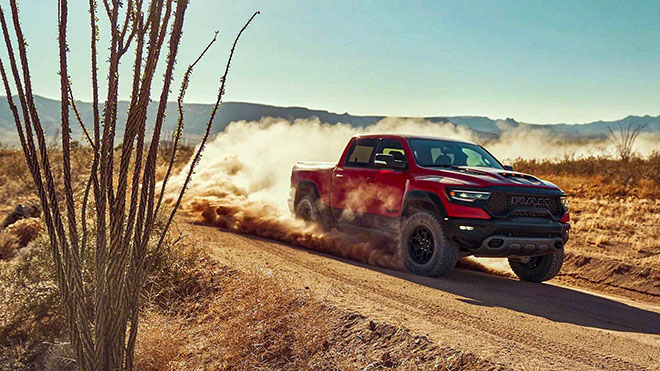 Xe bán tải RAM 1500 TRX chính thức lộ diện, cạnh tranh Ford F-150 Raptor tại Bắc Mỹ - 3