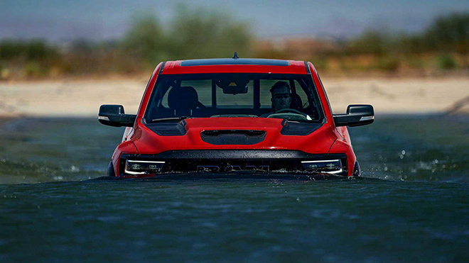 Xe bán tải RAM 1500 TRX chính thức lộ diện, cạnh tranh Ford F-150 Raptor tại Bắc Mỹ - 4