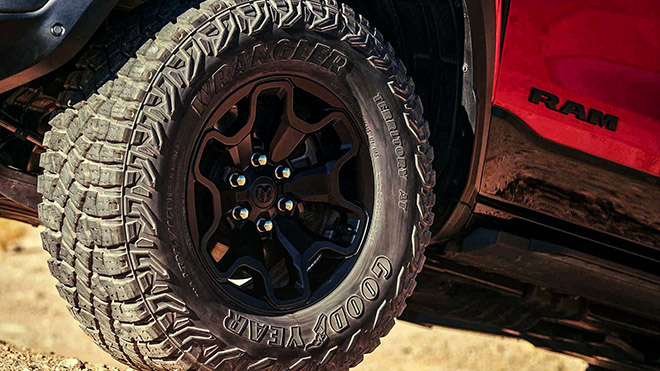 Xe bán tải RAM 1500 TRX chính thức lộ diện, cạnh tranh Ford F-150 Raptor tại Bắc Mỹ - 10