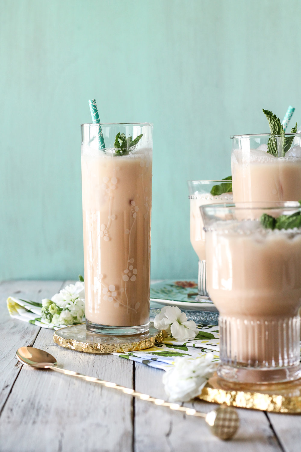 "Mỹ nhân ngư xứ Trung", "người đàn bà trẻ con xứ Hàn" thon mảnh nhờ ăn... kẹo mút - 6