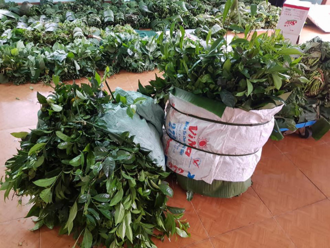 "Rụng tim" với những thức quà bà con huyện nghèo gửi xuống Đà Nẵng - 11