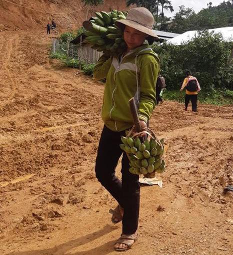 "Rụng tim" với những thức quà bà con huyện nghèo gửi xuống Đà Nẵng - 6