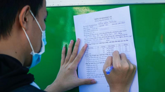 Hơn 700 người dân Quảng Ngãi rời 'tâm dịch Đà Nẵng' về quê - 3