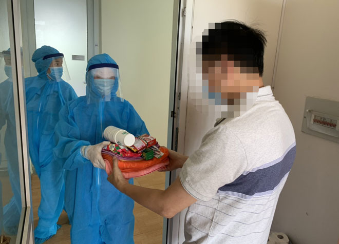 Những người "giấu mặt" trong khu cách ly - 2