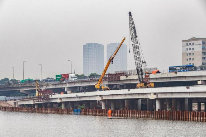 Cận cảnh cầu vượt hồ Linh Đàm sắp thông xe dịp giải phóng Thủ đô - 4