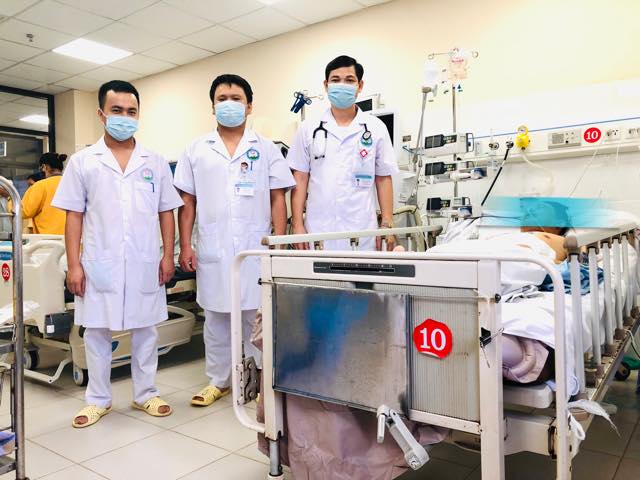 Phát hiện một người đàn ông 45 tuổi mắc vi khuẩn Whitmore ăn mòn cơ thể - 1