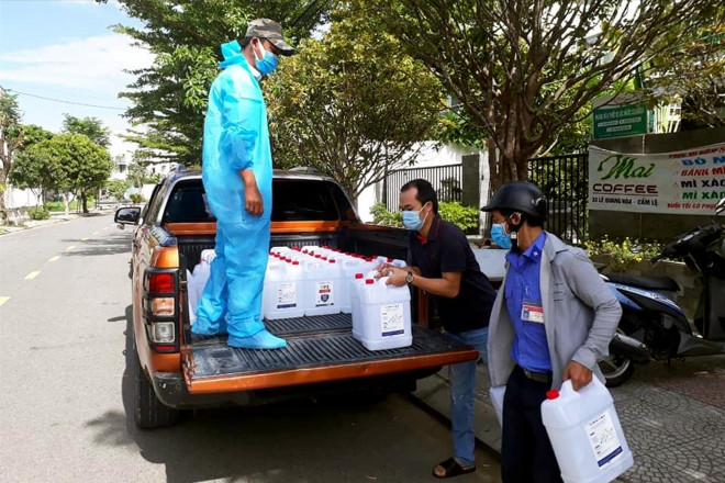 Tri ân đặc biệt của bệnh nhân COVID-19 - 3