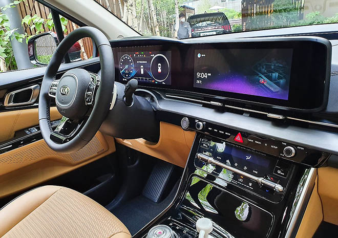 Ảnh thực tế dòng MPV KIA Sedona thế hệ mới, giá từ 745 triệu đồng - 10