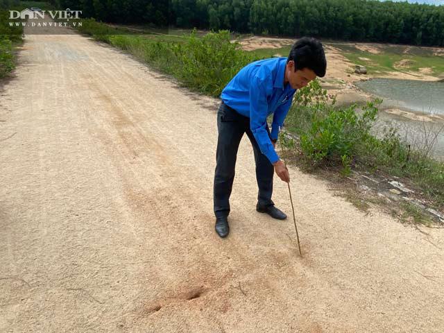 Quảng Ngãi: Hồ chứa gần 1 triệu m3 nứt toác chằng chịt, huyện khẩn cấp cầu cứu tỉnh - 3