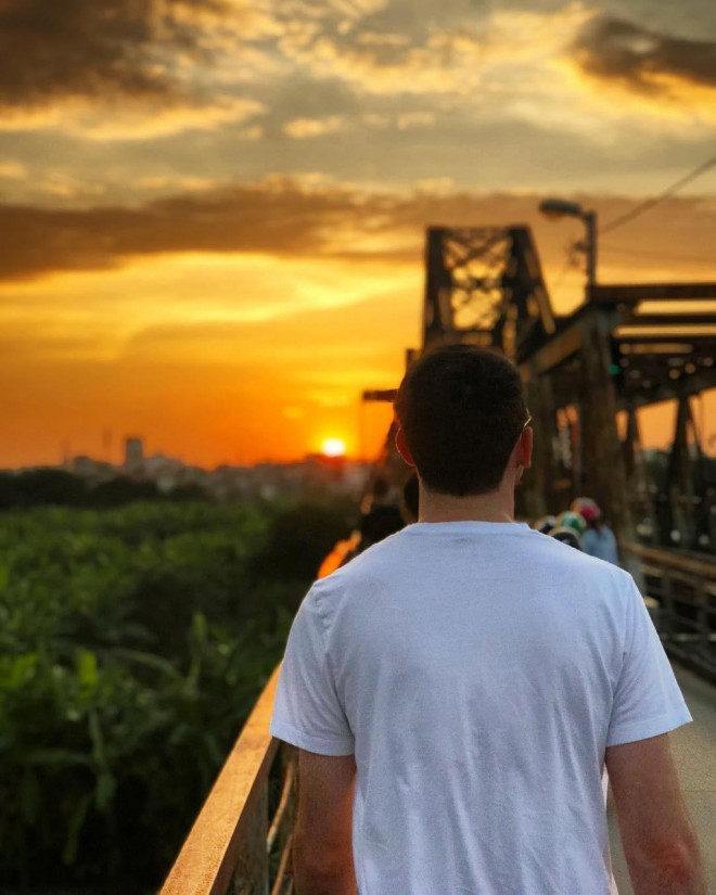 Gác lại âu lo và cùng ngắm hoàng hôn tại những địa điểm cực “chill” tại Hà Nội - 11