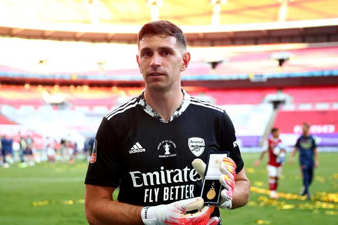 Tin nóng chuyển nhượng 29/8: Arsenal sắp bán người hùng FA Cup - 1